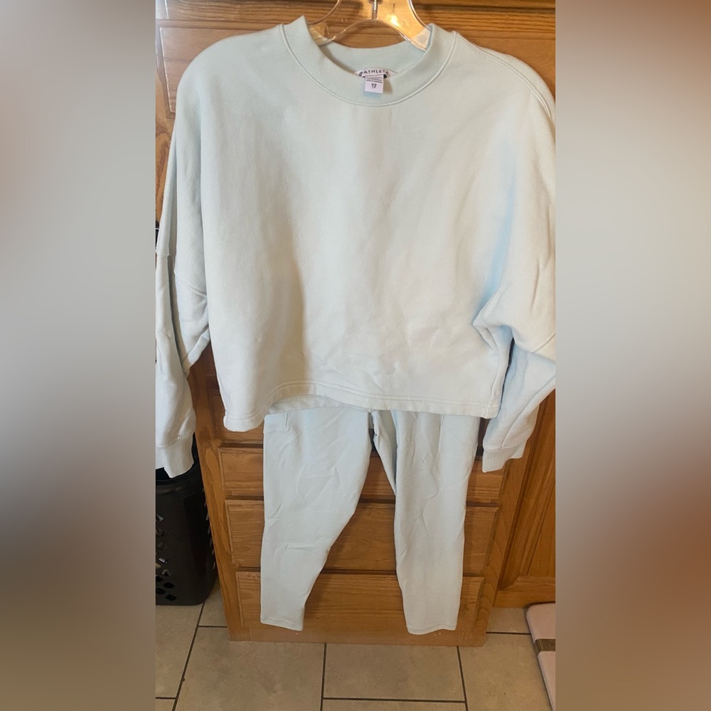 Athleta Light Green Pullover
